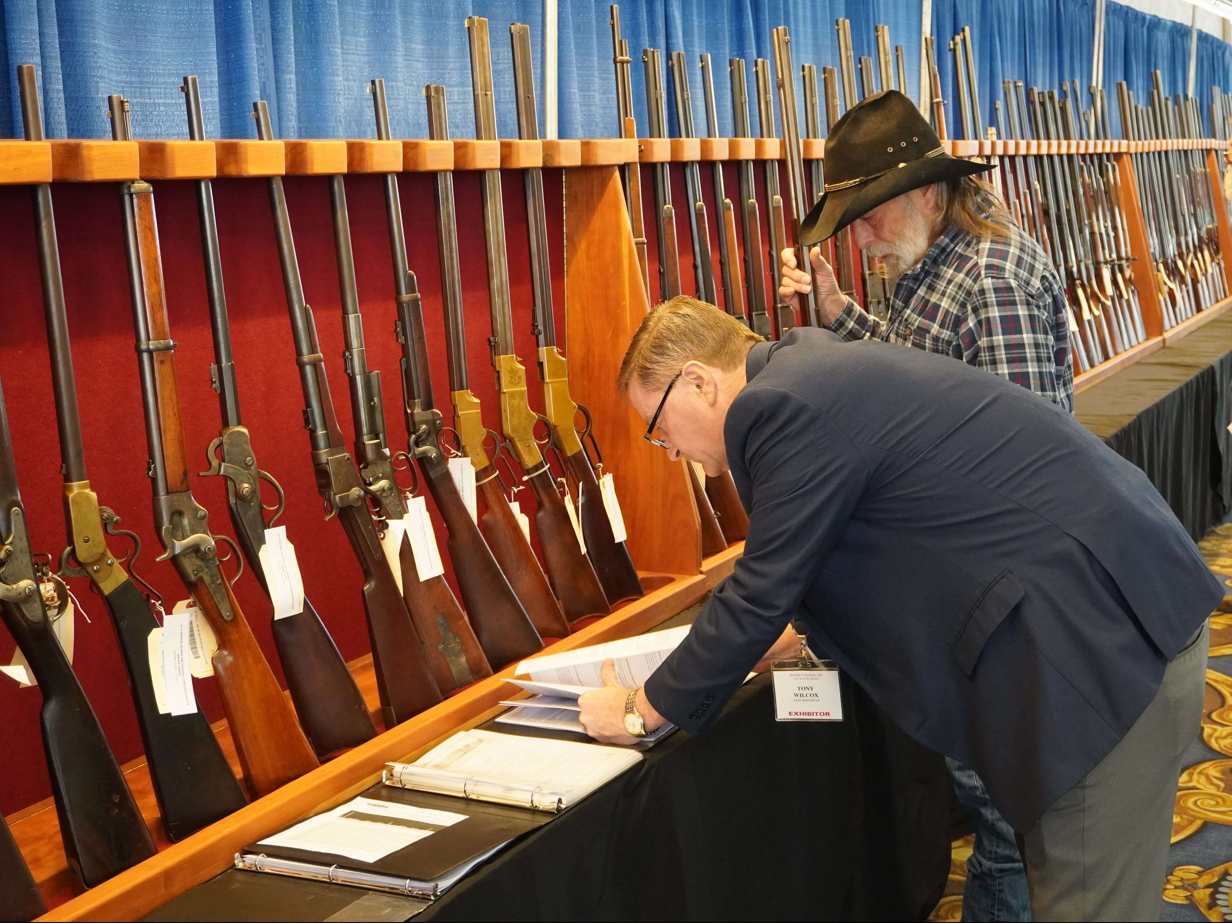 Antique Arms Show Gallery Photos Las Vegas, NV